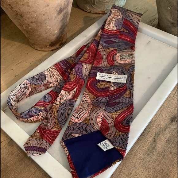 VINTAGE PERRY ELLIS Tie RARE Pointillism Pattern Italian Silk - Picture 4 of 6